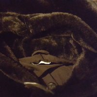 Късо пухено яке анурак с изкуствен косъм качулка Zara Зара, снимка 7 - Якета - 35467303