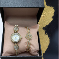 Елегантен комплект часовник и гривна с камъни цирконии , снимка 1 - Дамски - 44783160