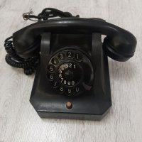 Стар стационарен ретро телефон , снимка 1 - Стационарни телефони и факсове - 35232636