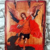 Икона Архангел Михаил убива Дявола 25/18 см, декупаж, уникат, снимка 2 - Икони - 42404494