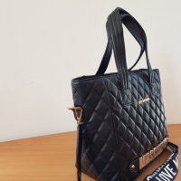 Moschino луксозна дамска чанта код 18, снимка 4 - Чанти - 34004324