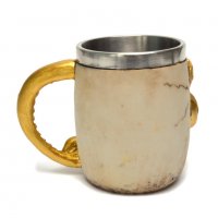 Код 95572 Стилна чаша от полирезин и метал с релефни декорации - череп с пипала. , снимка 2 - Чаши - 39835605