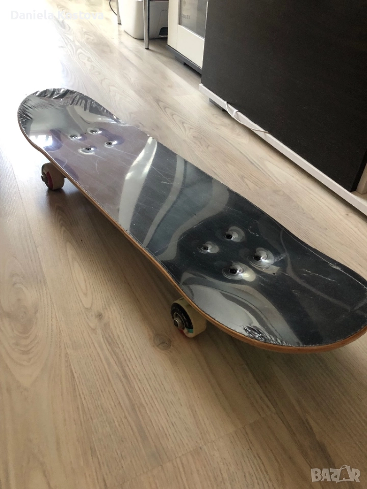 Скейтборд 8-12 г - чисто нов, снимка 1