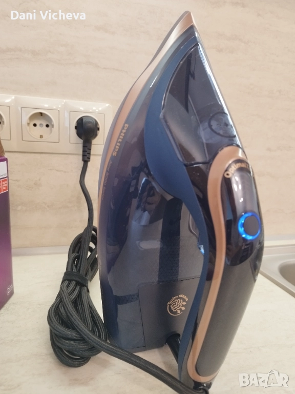 Парна ютия Philips Azur Series 8000 DST8050/20, 3000 W, снимка 1