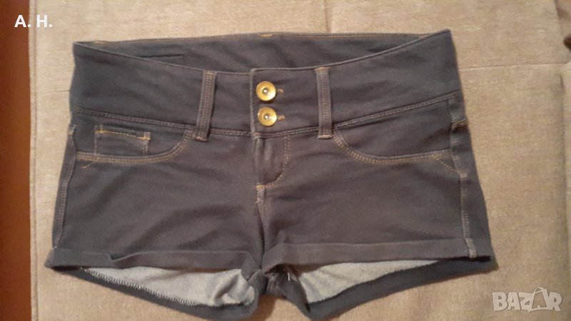 Къси панталони , снимка 1