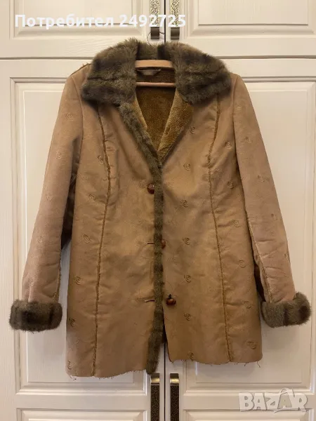 Яке бежово, снимка 1