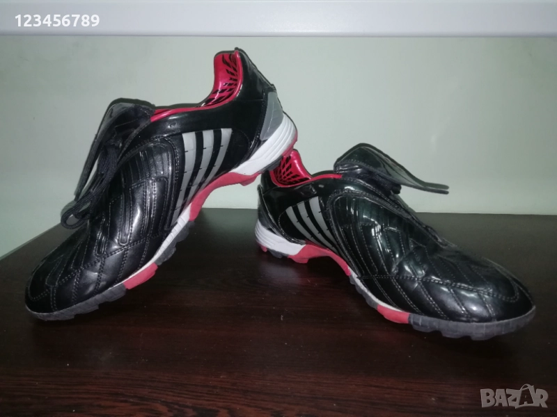 Champions League Adidas Predator PowerSwerve оригинални стоножки маратонки 45 1/3 Шампионска Лига , снимка 1