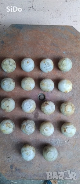 18 бр.отляти бели топки тип камък с размери:5-5-5см, снимка 1