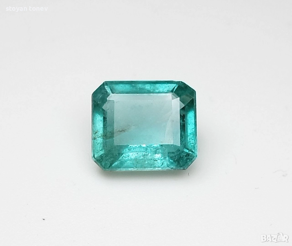 Балансиран изумруд в искрящо зелено 1.88кт. ! Сертифициран! Нов!, снимка 1