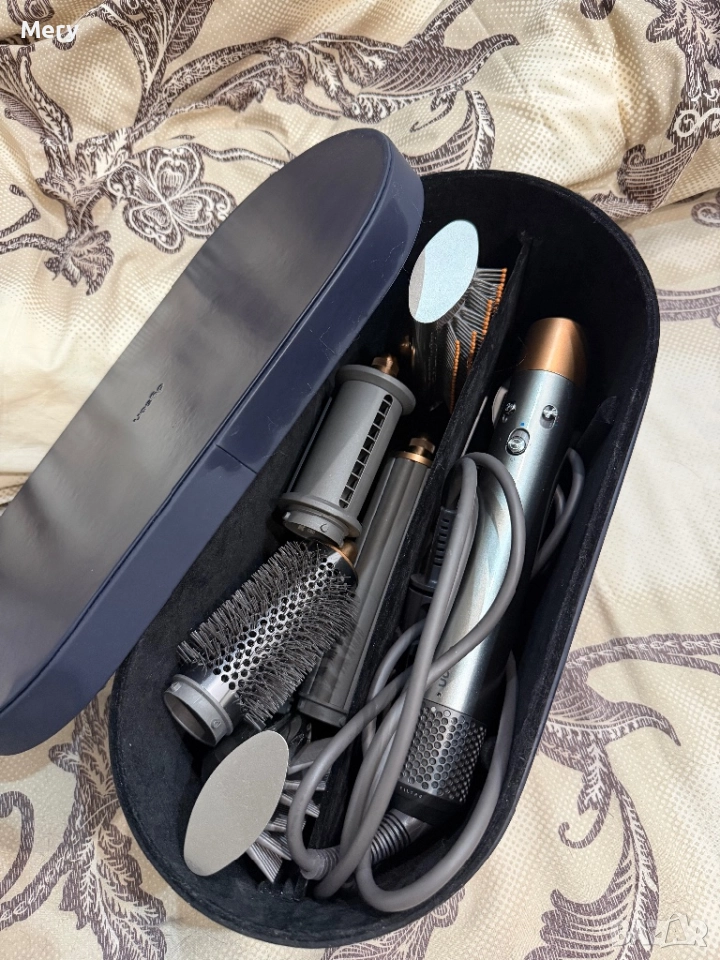 DYSON мултифункционална маша за коса 1300W използвана, снимка 1