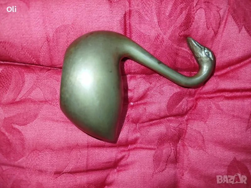 Бронзов лебед, снимка 1