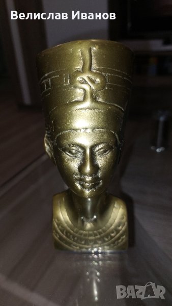 Масивен бронзов бюст на Нефертити. Без забележки., снимка 1