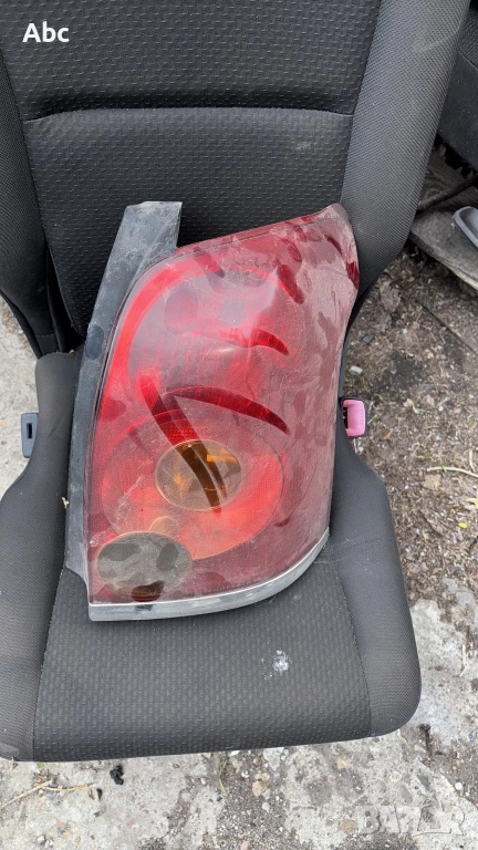 Десен стоп за Toyota Avensis комби, снимка 1