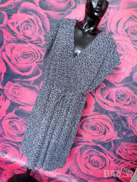 Нова Черно-бяла рокля Солей плисе под коляното 2ХЛ Намалена от 60 лв , снимка 1