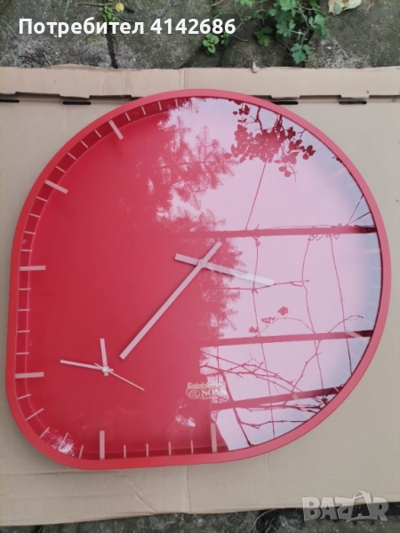 Стенен часовник с два циферблата , снимка 1