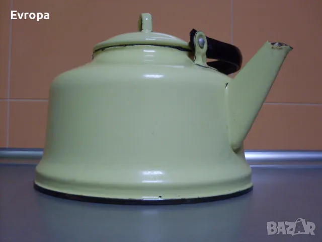 Стар класически емайлиран чайник- 3литра., снимка 14 - Съдове за готвене - 46451987