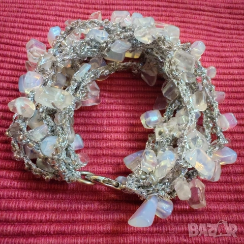 Гривна Новолуние, лунен камък. , снимка 2 - Гривни - 53019842