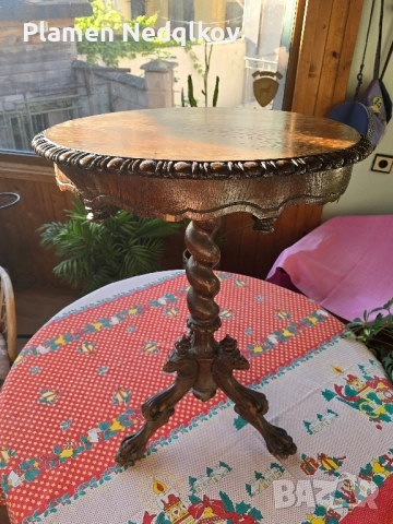 Холна масичка със орнаменти., снимка 7 - Антикварни и старинни предмети - 51513385