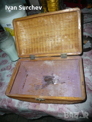 ЛОТ ПЛЕТЕНИ КОШОВЕ , ПАНЕРИ ,ЧАНТА И ДРУГИ, снимка 15 - Други ценни предмети - 47297009