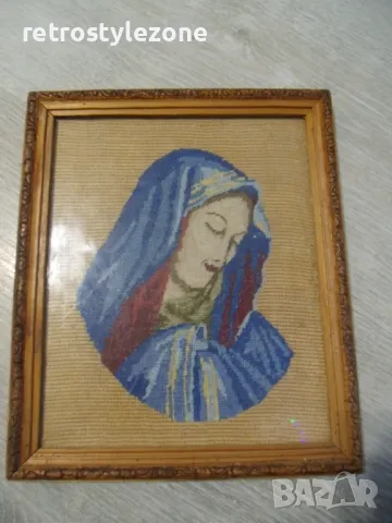 № 7825 стар гоблен - Мадона  - с рамка  - размер 26 / 21,5 см  - рамка от дърво с орнаменти, снимка 4 - Други ценни предмети - 48649789