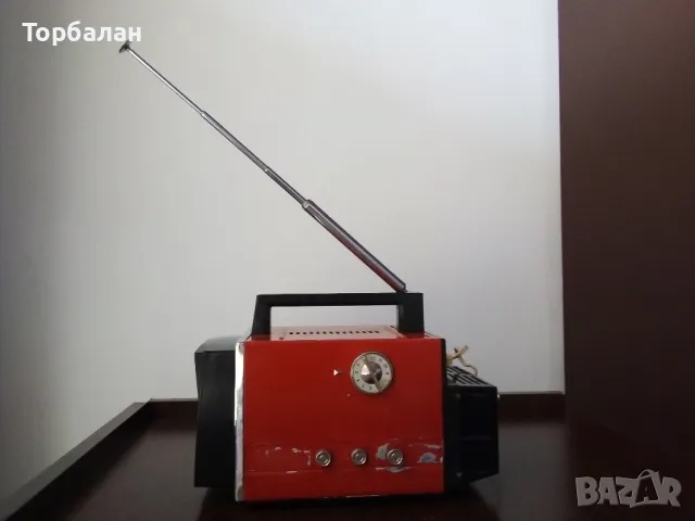 Телевизорче от соц-а, снимка 2 - Антикварни и старинни предмети - 50431084