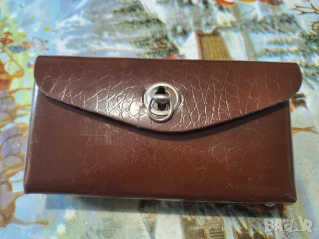 Стара чанта за колело.