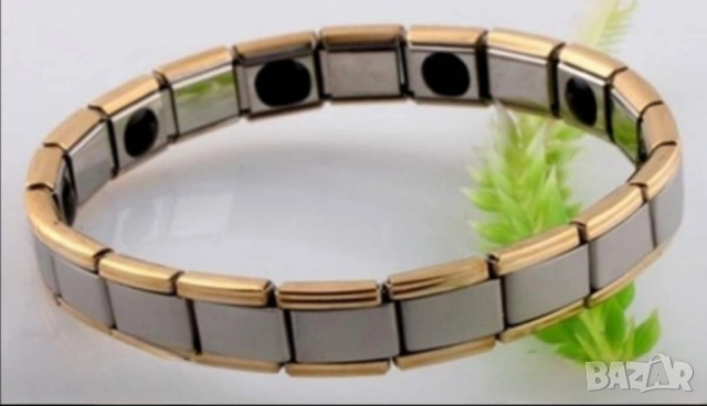 Златиста гривна МЕРКАТОР от титан с германиеви камъни 25 лв.