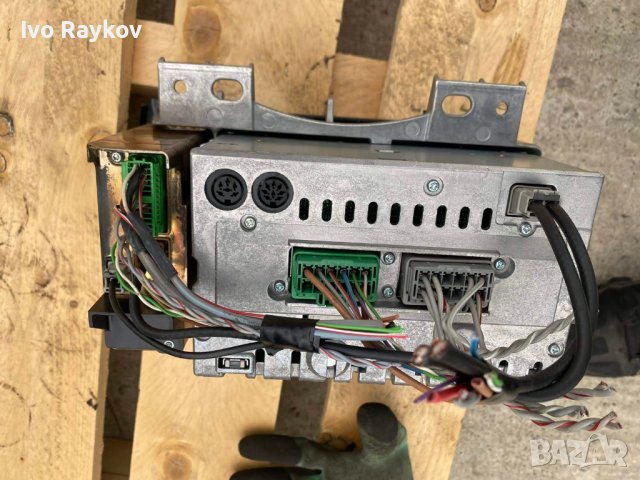 Volvo V70, Радио, снимка 4 - Части - 42895175
