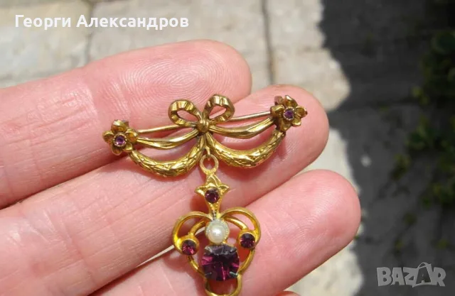 Старинна БЕЛ ЕПОК Маркова Maison Savard ФРЕНСКА СКЪПОЦЕННА БРОШКА 18К ДУБЛЕ ПОЗЛАТА АМЕТИСТИ и ПЕРЛА, снимка 4 - Антикварни и старинни предмети - 55958186