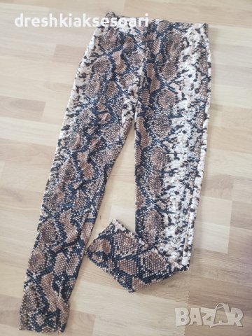 Клин панталон в змийски принт, снимка 2 - Клинове - 39998212