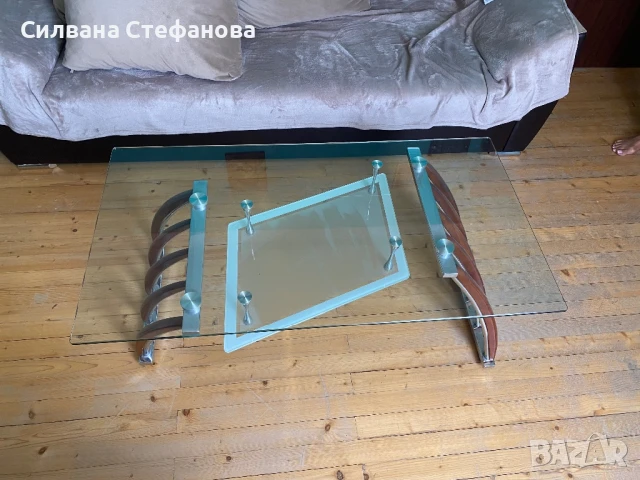 Продавам холна маса