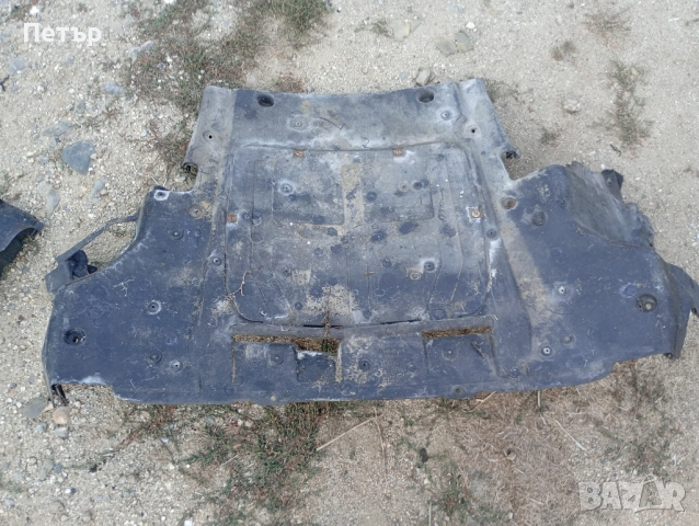 Кора под двигателя Опел Вектра Б 1995-2002г 24427901, снимка 2 - Части - 51871646