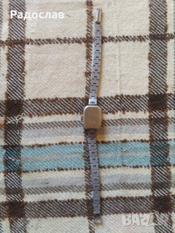 стар механичен часовник Луч, снимка 3 - Дамски - 53149858