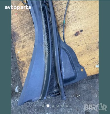 Mazda CX-7 2010година Лайсна под предно стъкло, снимка 2 - Части - 40607601