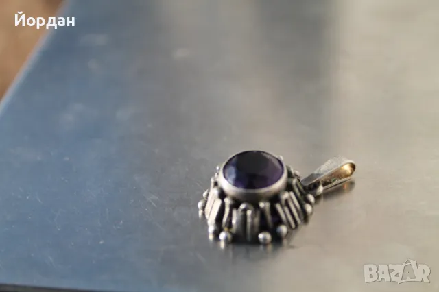 Сребърна висулка с аметист, снимка 2 - Колиета, медальони, синджири - 49183500