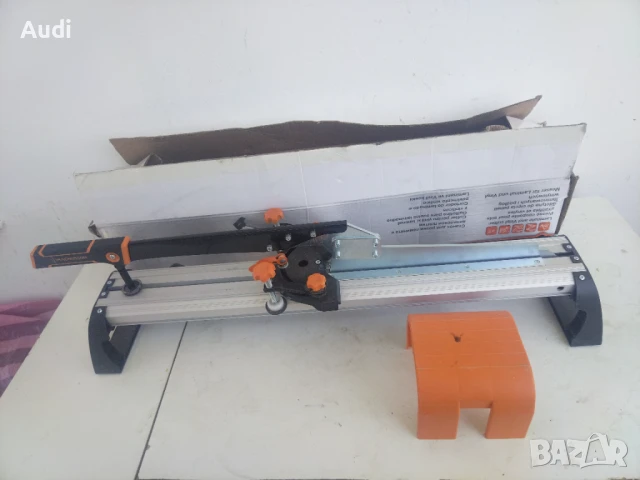 Характеристики:  Максимална ширина на рязане: 320 мм Максимална дебелина на ламинирания панел: 12 мм, снимка 13 - Други инструменти - 50808524