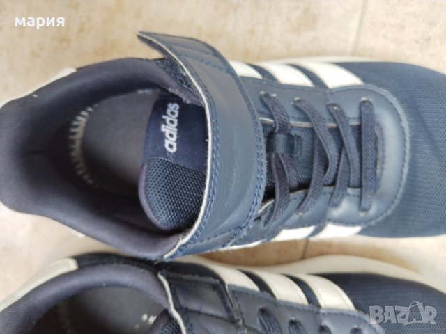 Оригинални детски маратонки Adidas 35 номер, снимка 5 - Детски маратонки - 42211762