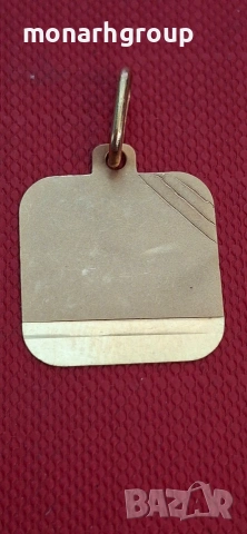 Златна висулка 18К