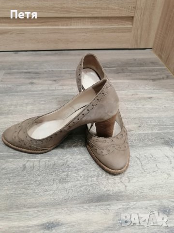 Естествен велур, снимка 1 - Дамски обувки на ток - 42390330