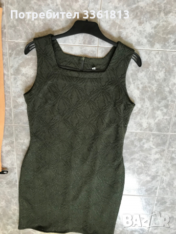 Продавам красива дантелена рокля в тъмно зелено , снимка 6 - Рокли - 36477160