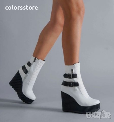 Боти на платформа - бяла кожа с черно ходило - B2001