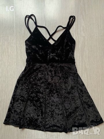 Къса черна рокля, снимка 1 - Рокли - 42904241