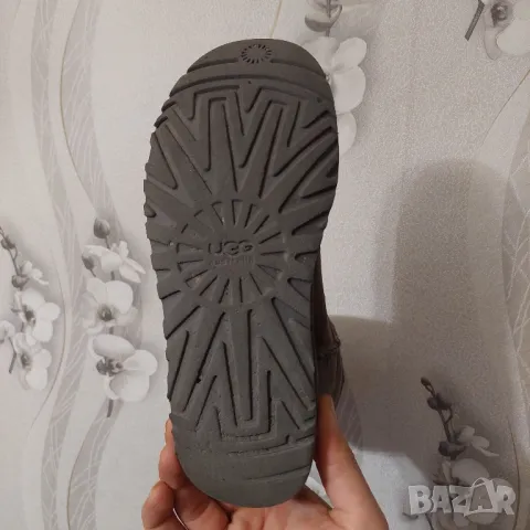 оригинални боти/ботуши UGG AUSTRALIA CLASSIC Short S/N 5825 номер 37, снимка 6 - Дамски ботуши - 49394825
