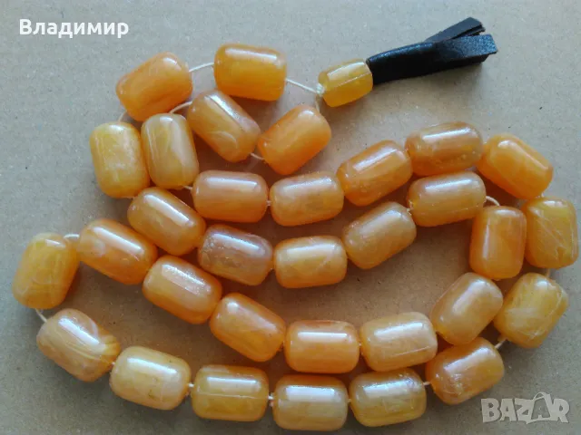 Броеница - 33 броя зърна с кожен пискюл, снимка 3 - Колекции - 47424240