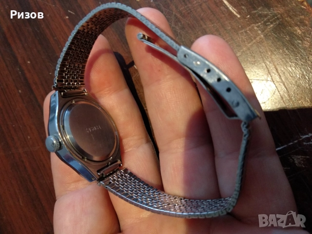 Дамски часовник Заря, снимка 2 - Дамски - 52501266