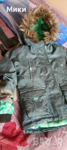 Детско ски яке от Декатлон 4-6г. - 113 - 122см, снимка 4 - Детски якета и елеци - 51919335