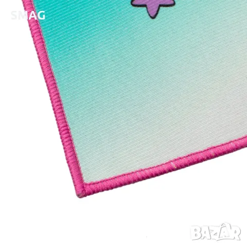 Декоративна правоъгълна постелка килим с розов еднорог 90x60см S_1227409, снимка 2 - Килими - 47761113