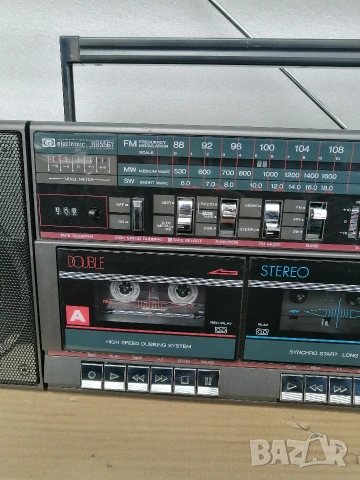 Радиокасетофон Electronic RR5567, снимка 4 - Радиокасетофони, транзистори - 54053080