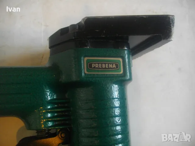 PREBENA НЕМСКИ ОРИГИНАЛЕН ПРОФЕСИОНАЛЕН ПНЕВМАТИЧЕН ТАКЕР ЗА ПИРОНИ ТИП J 32мм ОТЛИЧЕН ПОЧТИ НОВ, снимка 12 - Други инструменти - 49427555