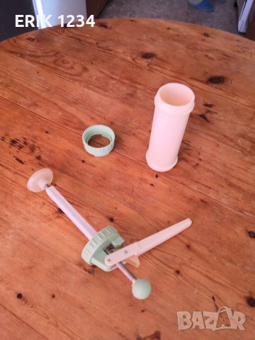 Части за Шприц за сладки Универсал, снимка 6 - Антикварни и старинни предмети - 34634137